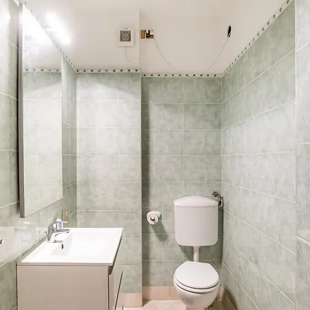 Station - Bright With Balcony! Apartamento *