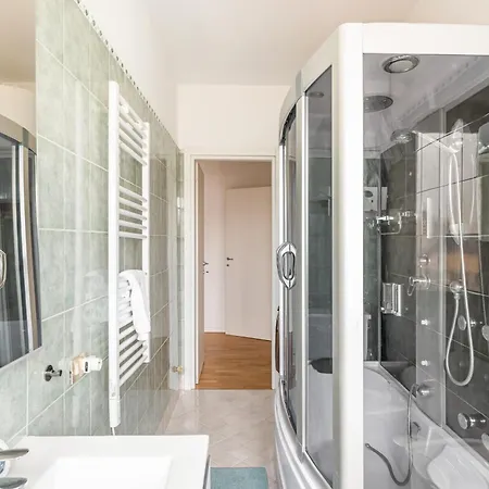 Station - Bright With Balcony! * Padova