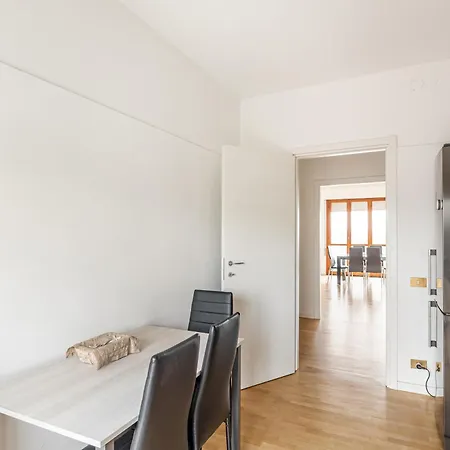 Station - Bright With Balcony! Padova